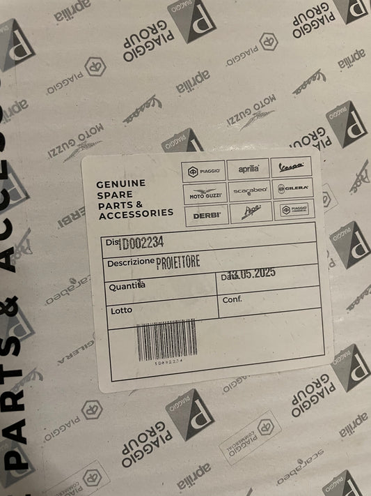OUTLET: Faro anteriore originale Vespa Sprint - modelli 2013- 2017 - 1d002234