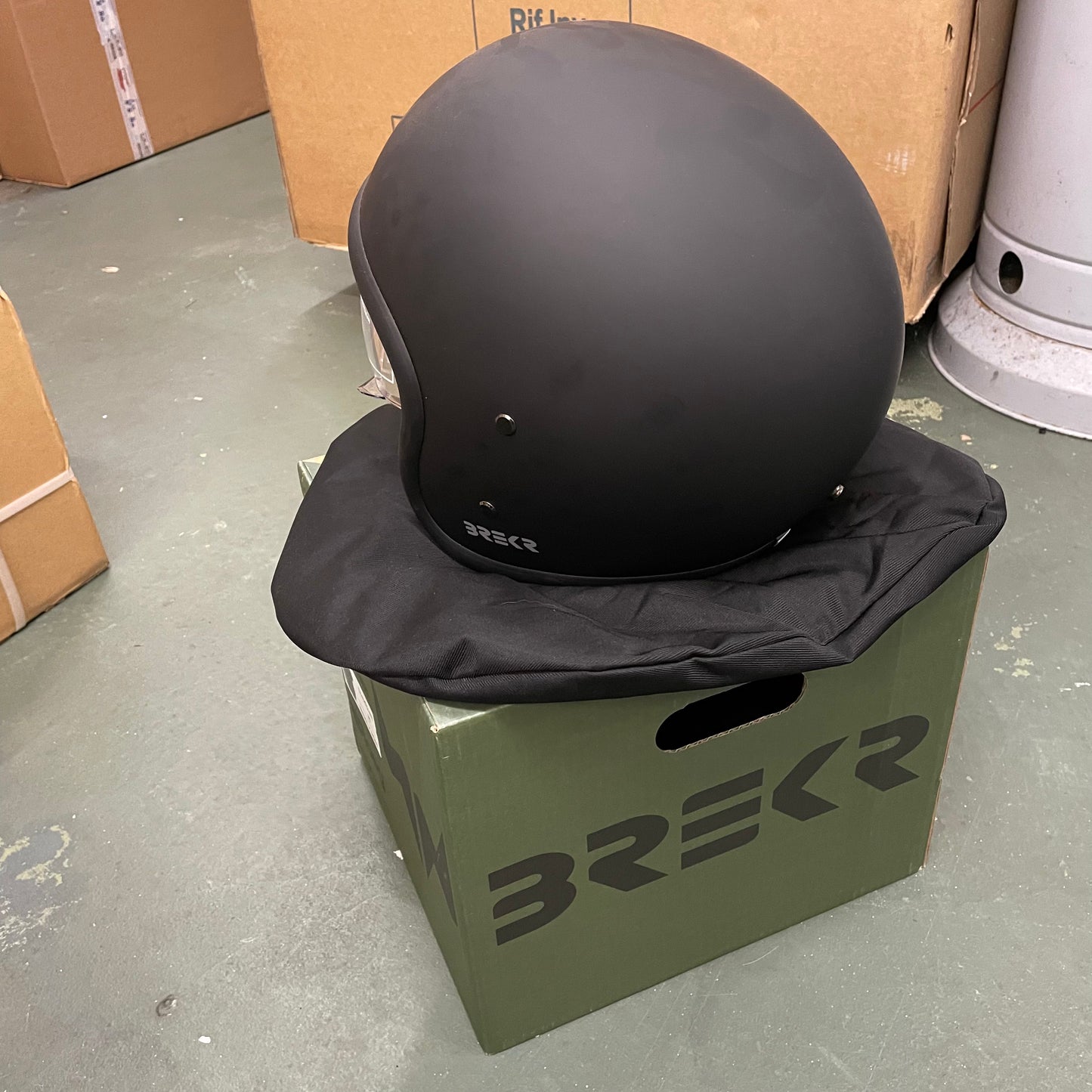 OUTLET: Helm Brekr - zwart- maat M
