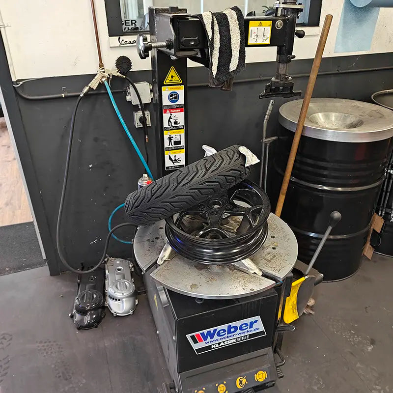 Bandjes Opleggen Bij Aanschaf Nieuwe Velgen en Banden inclusief ventielen