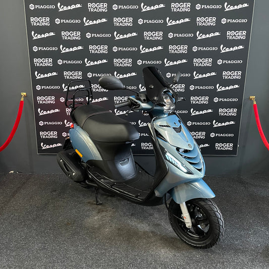 Piaggio Zip 50 - Brom - 2022 - Euro5 - Blue Grey Parelmoer