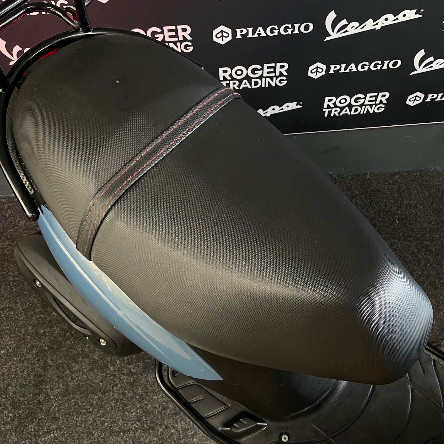 Piaggio Zip 50 - Brom - 2022 - Euro5 - Blue Grey Parelmoer