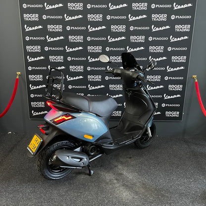 Piaggio Zip 50 - Brom - 2022 - Euro5 - Blue Grey Parelmoer