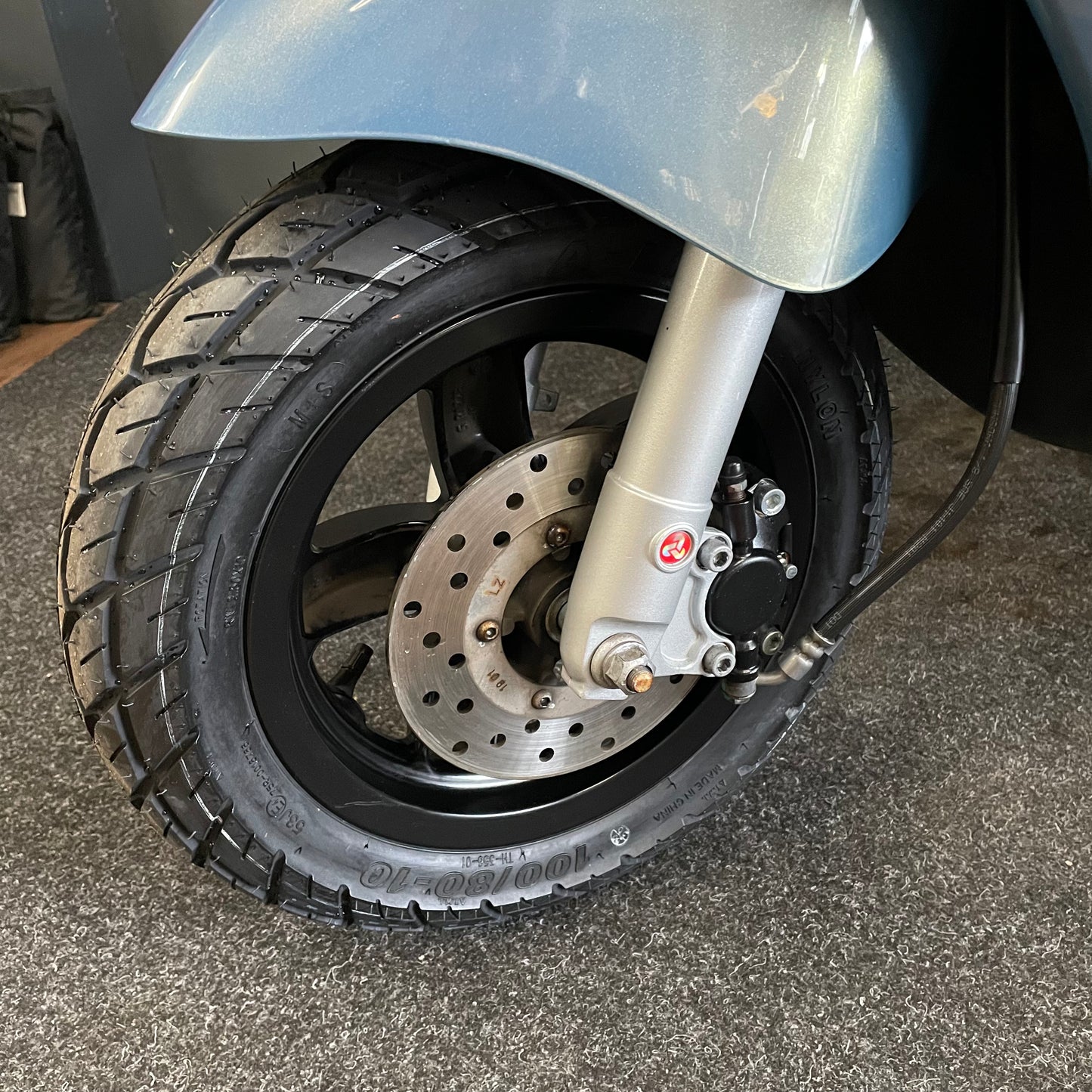 Piaggio Zip 50 - Brom - 2022 - Euro5 - Blue Grey Parelmoer