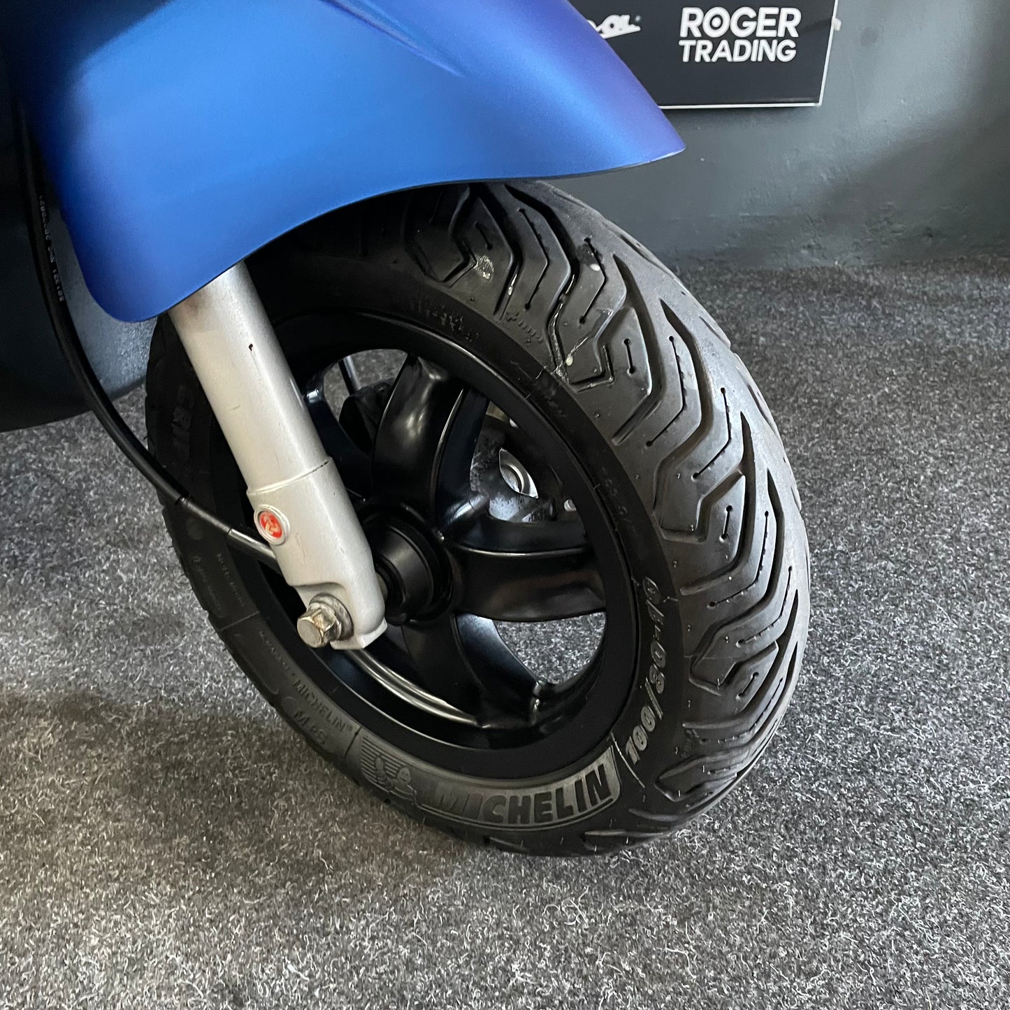 Piaggio Zip X Roof Boxxer Deal - 50 - Brom - 2020 - Euro4 - BMW M45 Blue