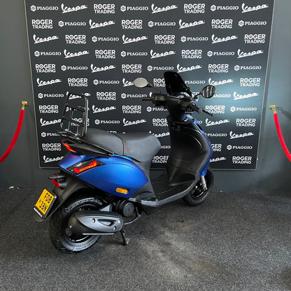 Piaggio Zip X Roof Boxxer Deal - 50 - Brom - 2020 - Euro4 - BMW M45 Blue