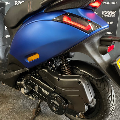 Piaggio Zip X Roof Boxxer Deal - 50 - Brom - 2020 - Euro4 - BMW M45 Blue