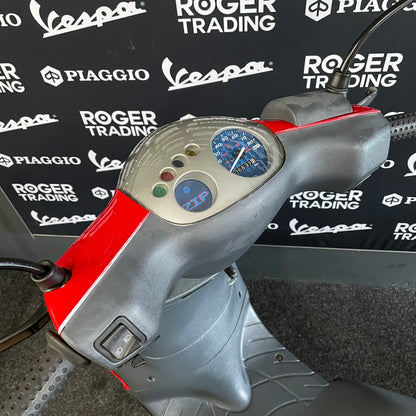 Piaggio Zip 50 - 2-takt - Brom - 2003 - Rood - Origineel - Zeer netjes -