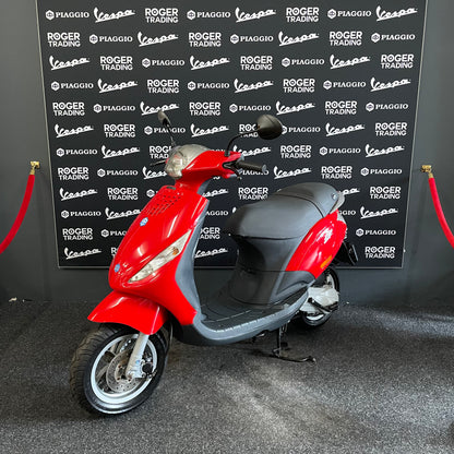 Piaggio Zip 50 - 2-takt - Brom - 2003 - Rood - Origineel - Zeer netjes -