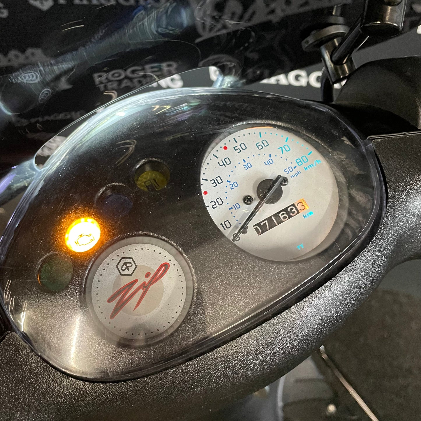 Piaggio Zip 50 - Brom - 2020 -4-takt - Euro4 - Glans Zwart - 7.163km