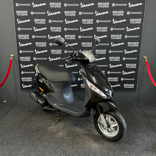 Piaggio Zip 50 - 2-takt - Brom - 2005 - Zwart - Origineel