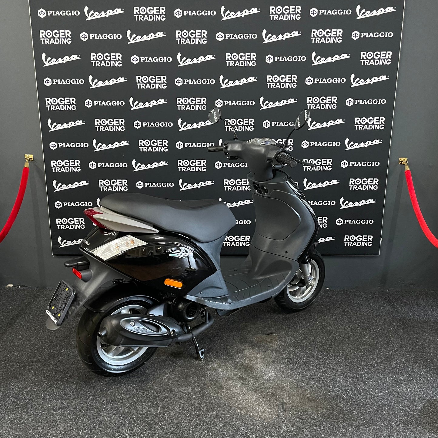 Piaggio Zip 50 - 2-takt - Brom - 2005 - Zwart - Origineel