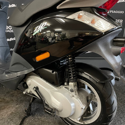 Piaggio Zip 50 - 2-takt - Brom - 2005 - Zwart - Origineel