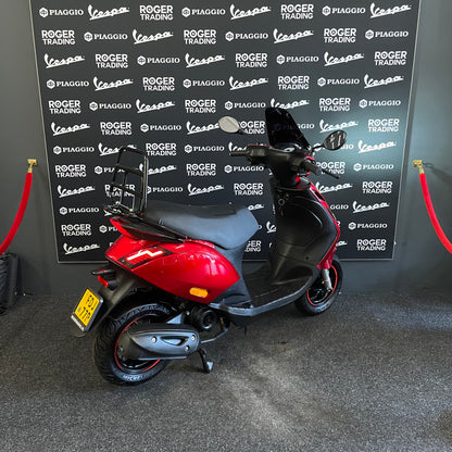Piaggio Zip 50 - Brom - 2020 - Euro4 - Audi Bordeaux Rood - 7.047km