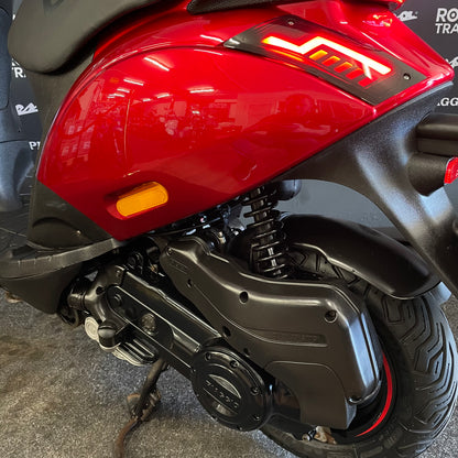 Piaggio Zip 50 - Brom - 2020 - Euro4 - Audi Bordeaux Rood - 7.047km