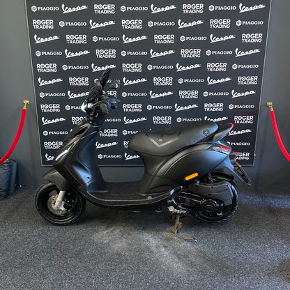 Piaggio Zip 50 - Brom - 2020 - Euro4 - Mat Zwart - 6.062km