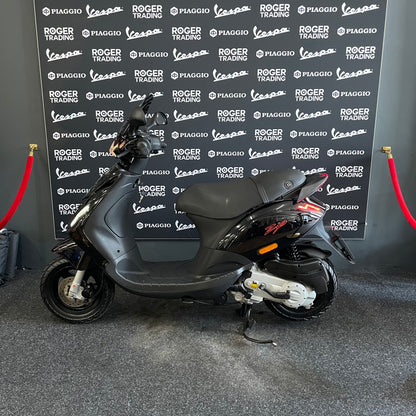 Piaggio Zip 50 - Brom - 2017 - 4T 2V - Glans Zwart - 13.341km