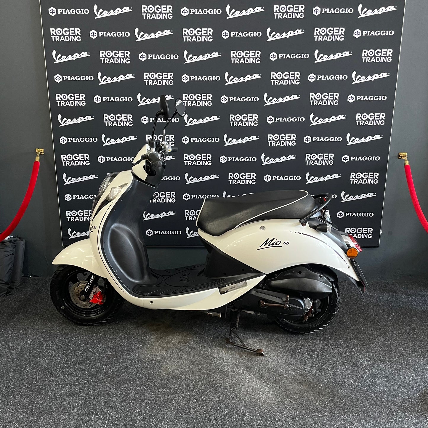 Sym Mio - Snor - 4T 2V - 2016 - Wit - 7.759km