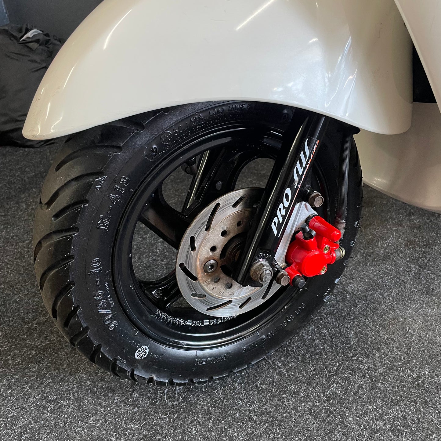Sym Mio - Snor - 4T 2V - 2016 - Wit - 7.759km