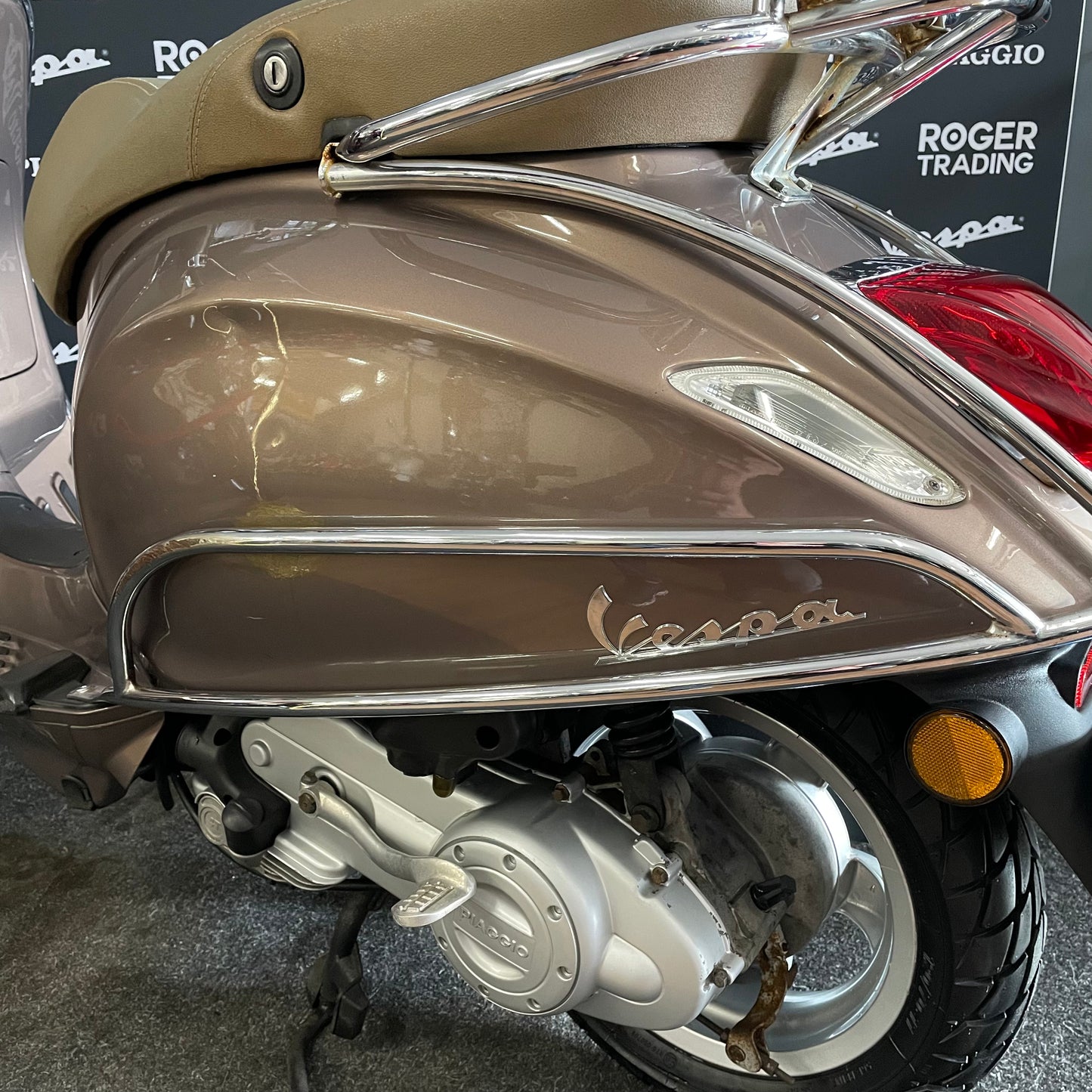 Vespa Primavera 50 - Snor - 2014 - 4T 2V - Genesi Brown Touring