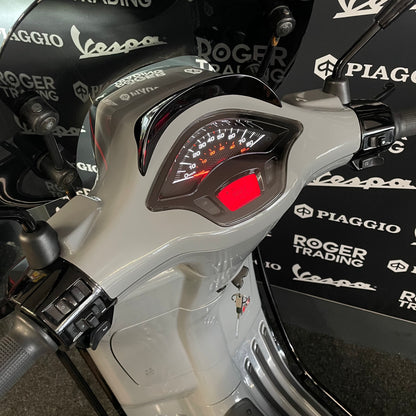 Vespa Sprint 50 - 2019 - 4T - Euro4 - Nardo Grey - 9.883km -1e Eigenaar