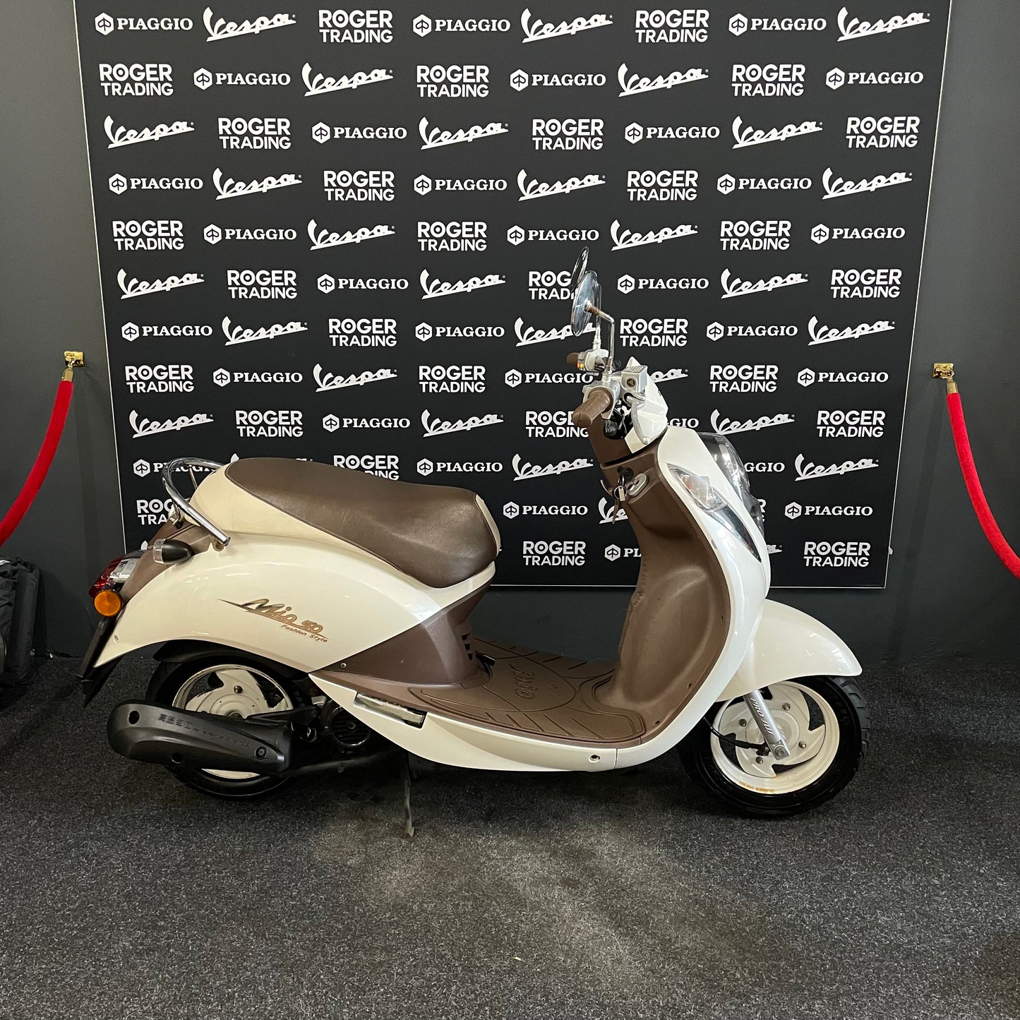 Sym Mio - Snor - 4T 2V - 2009 - Fashion Style Wit/bruin - 12.517km