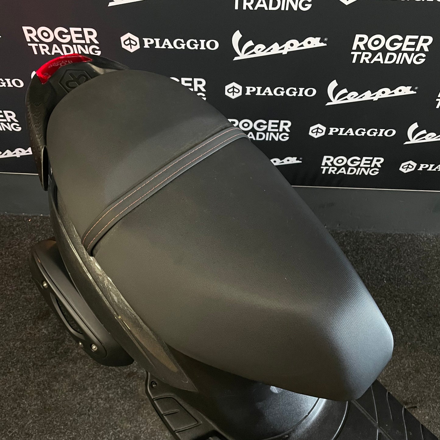 Piaggio Zip 50 - Brom - 2019 - 4T - Euro4 - Psychedelic Black - 13.202km