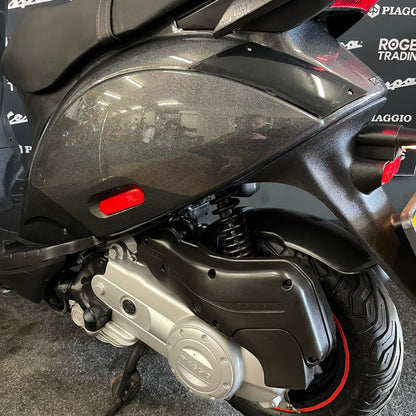 Piaggio Zip 50 - Brom - 2019 - 4T - Euro4 - Psychedelic Black - 13.202km