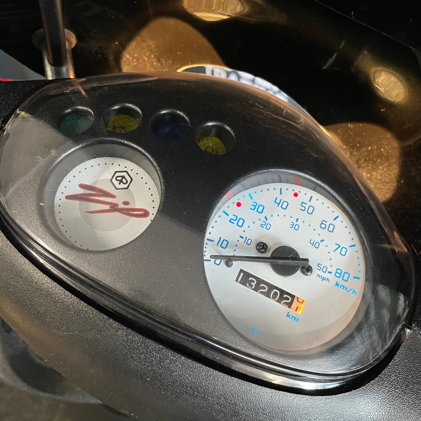 Piaggio Zip 50 - Brom - 2019 - 4T - Euro4 - Psychedelic Black - 13.202km