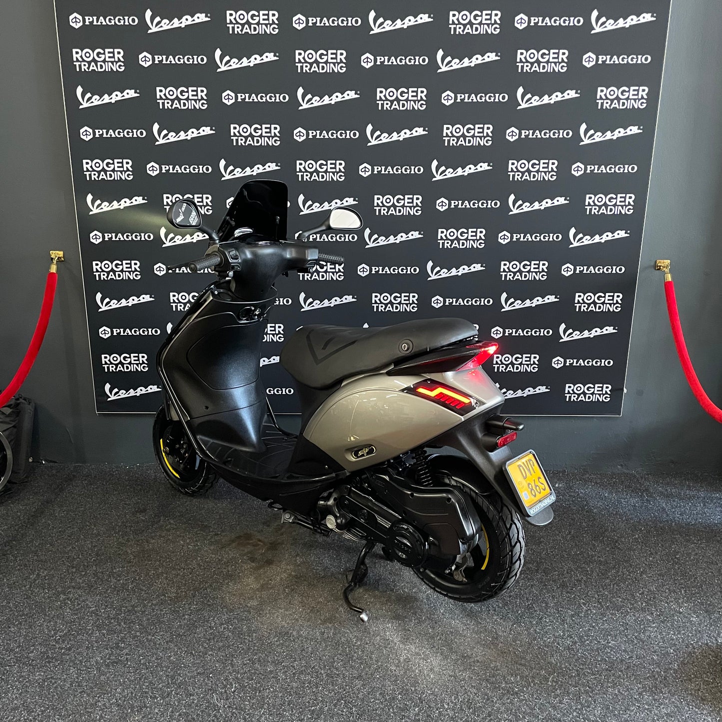 Piaggio Zip 50 - Brom - 2020 - Euro4 - Selenite Grey - 11.535km - Angel Eye
