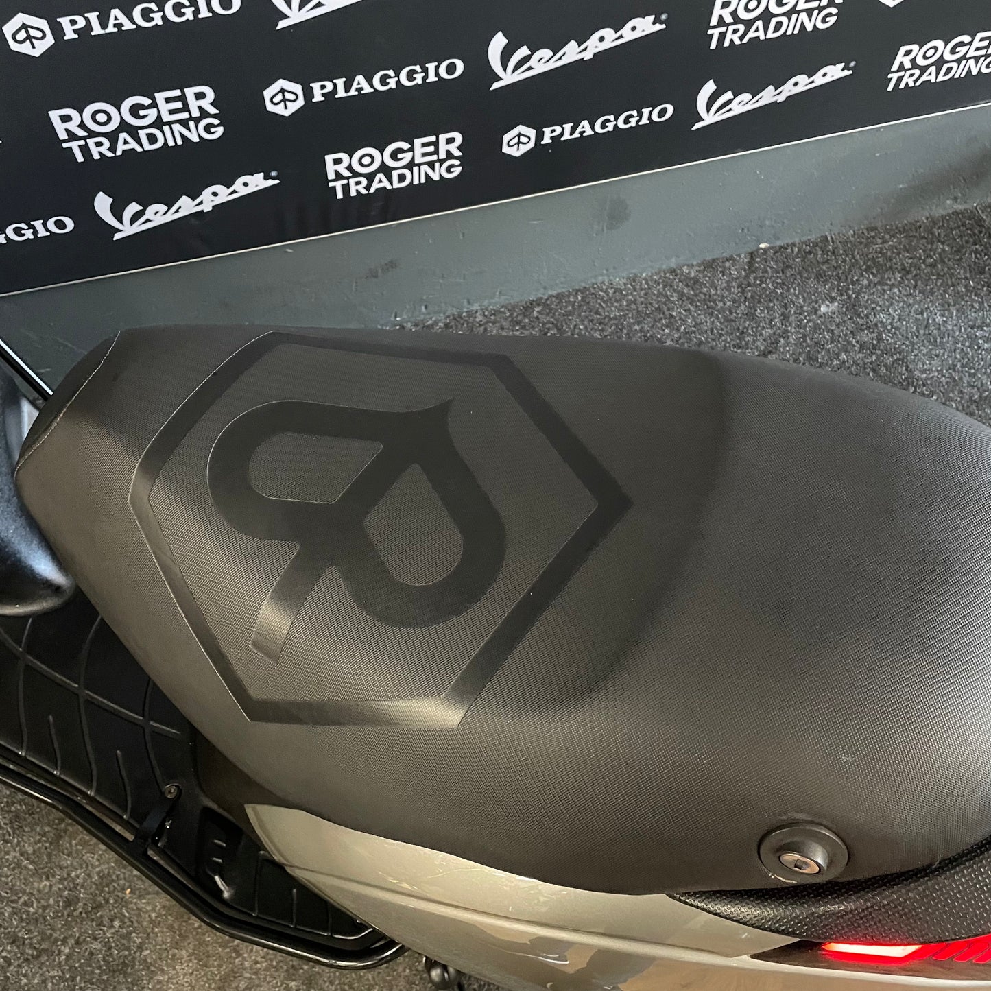 Piaggio Zip 50 - Brom - 2020 - Euro4 - Selenite Grey - 11.535km - Angel Eye