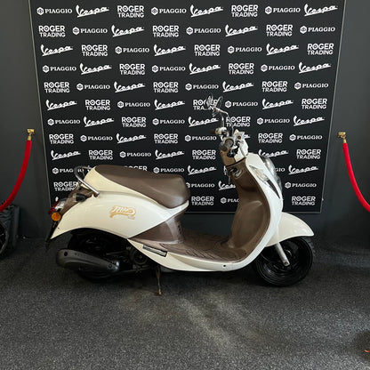Sym Mio - Snor - 4T 2V - 2010 -  Wit/bruin - 7.238km