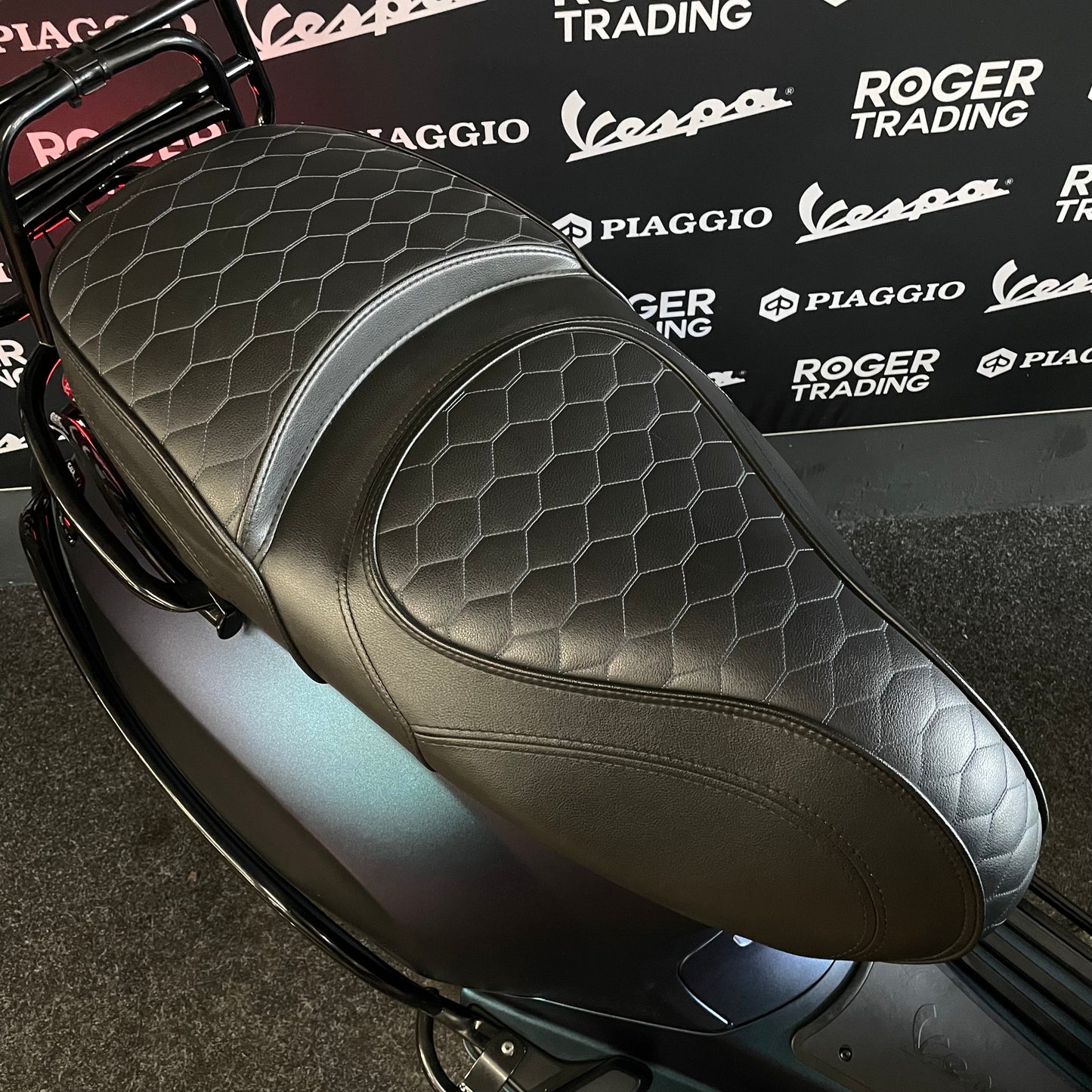 Vespa Sprint 50 - Brom - 2019 - 4T - Euro4 - Gris Nardo - 9.883km - 1er Propietario
