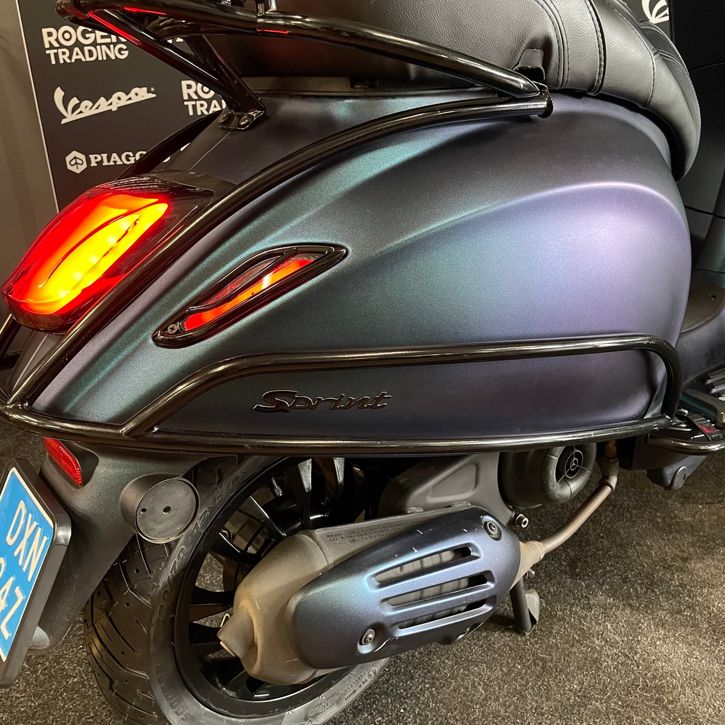 Vespa Sprint 50 - Brom - 2019 - 4T - Euro4 - Gris Nardo - 9.883km - 1er Propietario