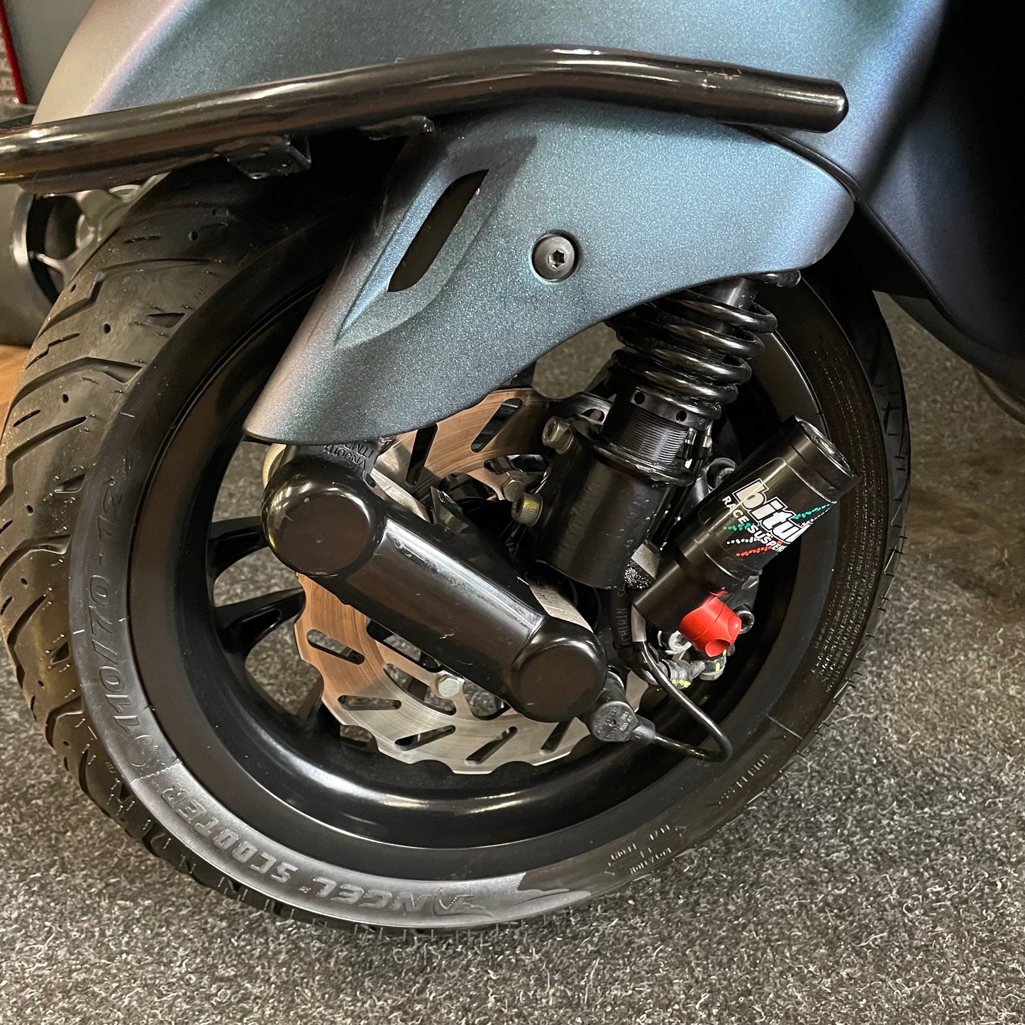 Vespa Sprint 50 - Brom - 2019 - 4T - Euro4 - Gris Nardo - 9.883km - 1er Propietario