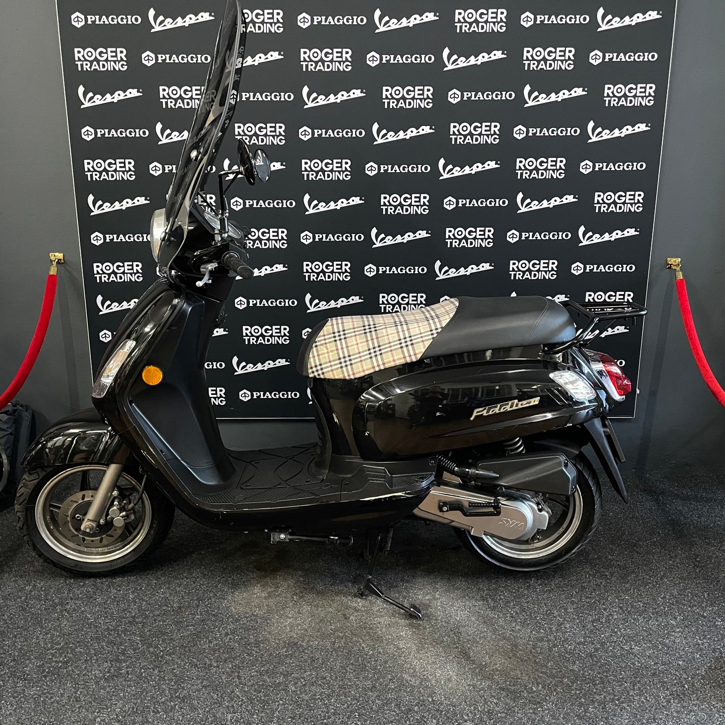 Sym Fiddle II - Snor - 2008 - 4T 2V - Glans Zwart - 18.239km