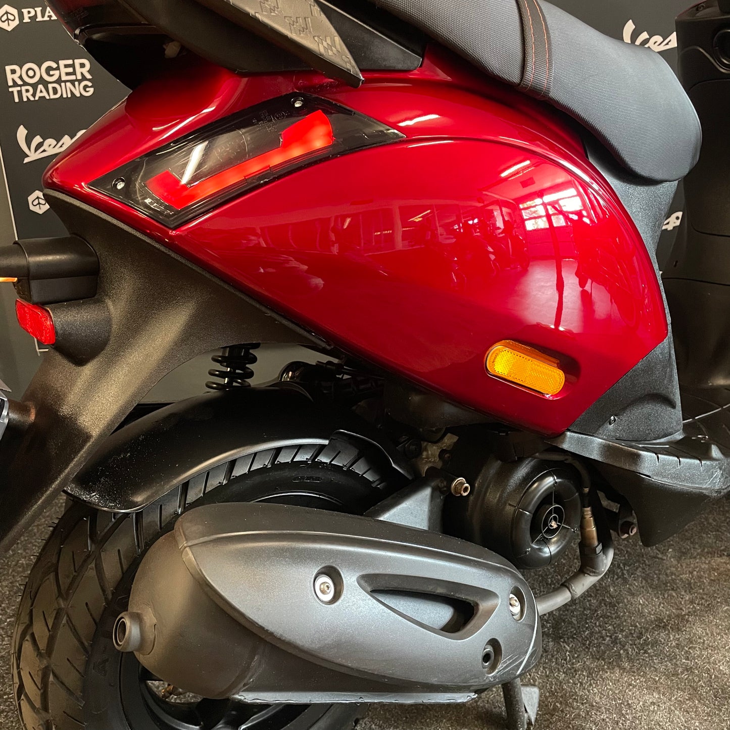Piaggio Zip - 50 - 4T - Euro4 - 2020 - Candy Red - 13.616km - Nieuwstaat