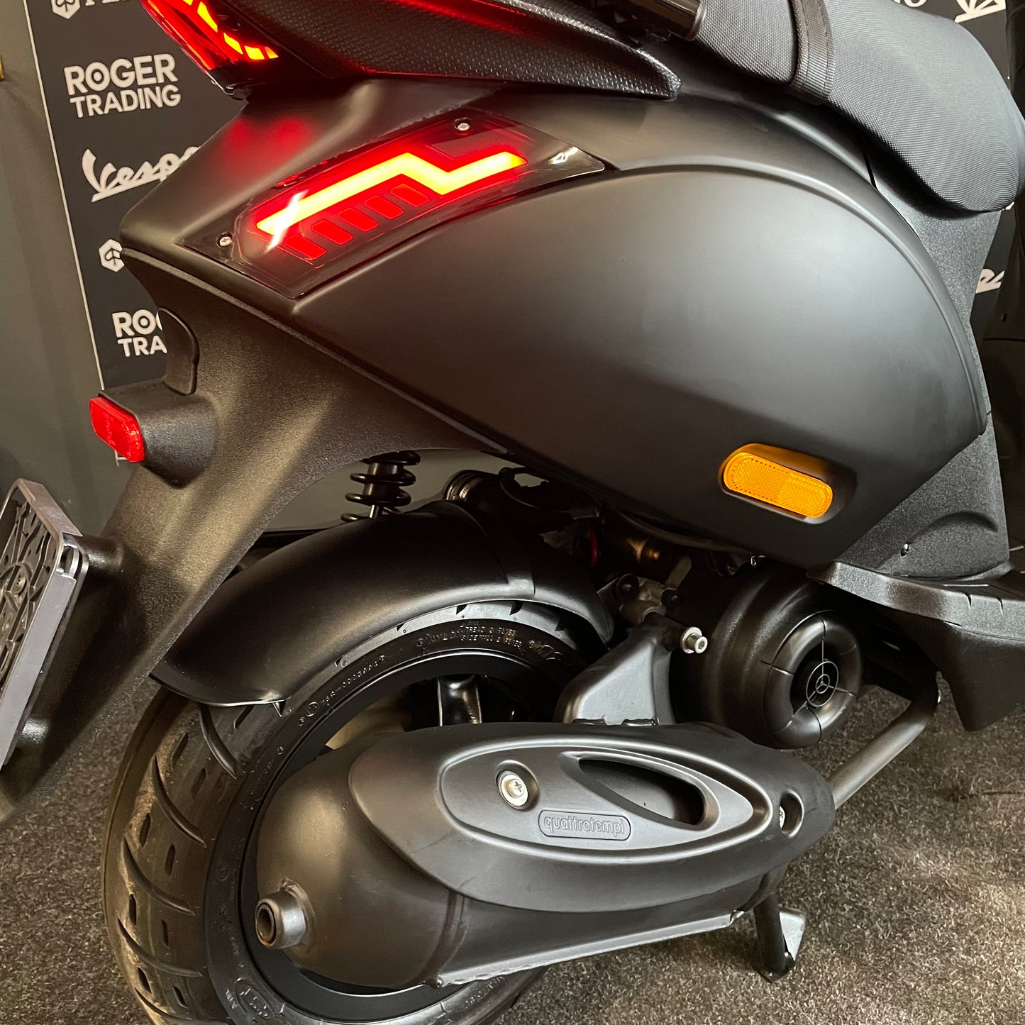Piaggio Zip - 50 - 4T 2V - 2016 - Mat Black - 2.368km - Nieuwstaat !!