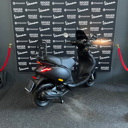 Piaggio Zip - 50 - 4T 2V - 2016 - Mat Black - 2.368km - Nieuwstaat !!