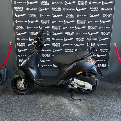 Piaggio Zip - 50 - 4T 2V - 2016 - Mat Black - 2.368km - Nieuwstaat !!