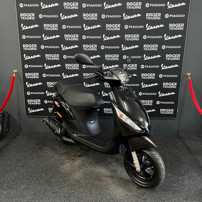 Piaggio Zip - 50 - 4T 2V - 2016 - Nero opaco - 2.368km - Stato nuovo !!