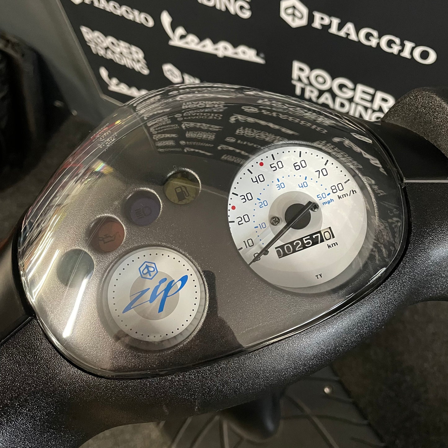 Piaggio Zip - 50 - 4T 2V - 2016 - Nero opaco - 2.368km - Stato nuovo !!