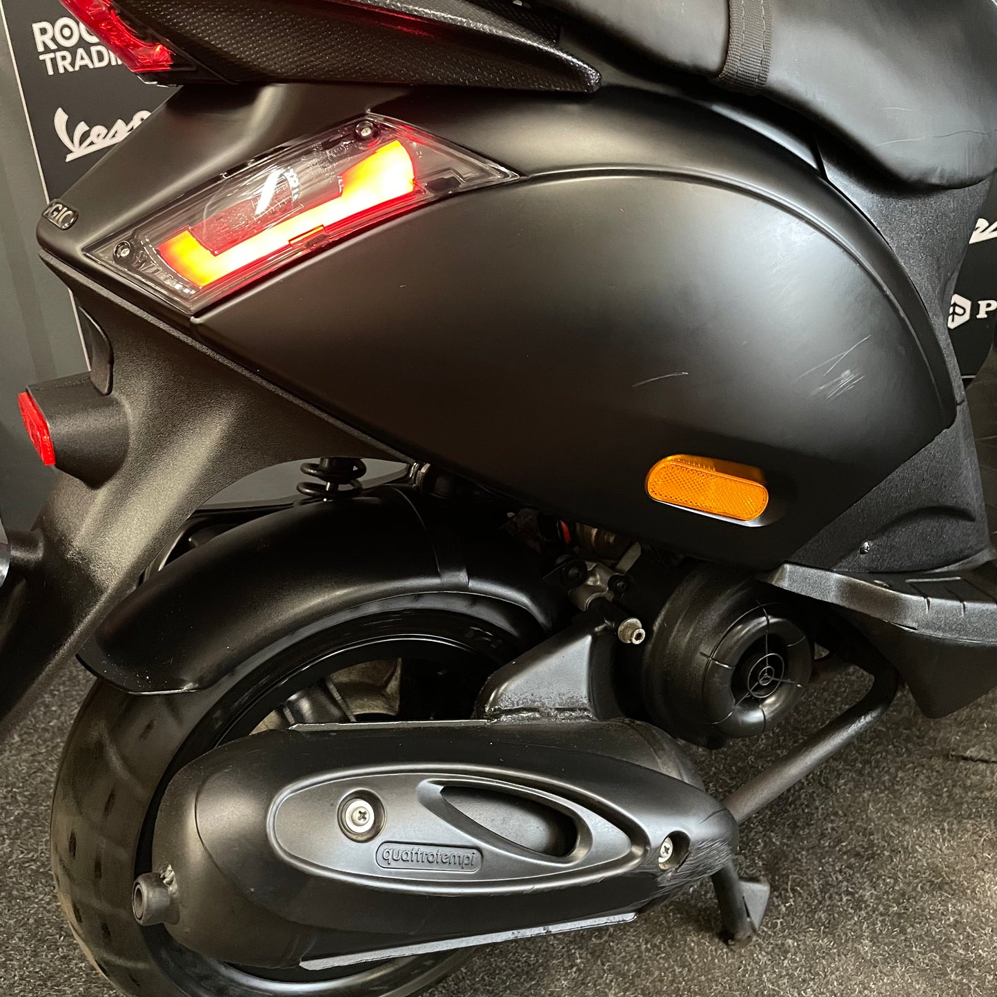 Piaggio Zip - 50 - 4T 2V - 2016 - Preto Mate - 2.368km - Estado novo !!