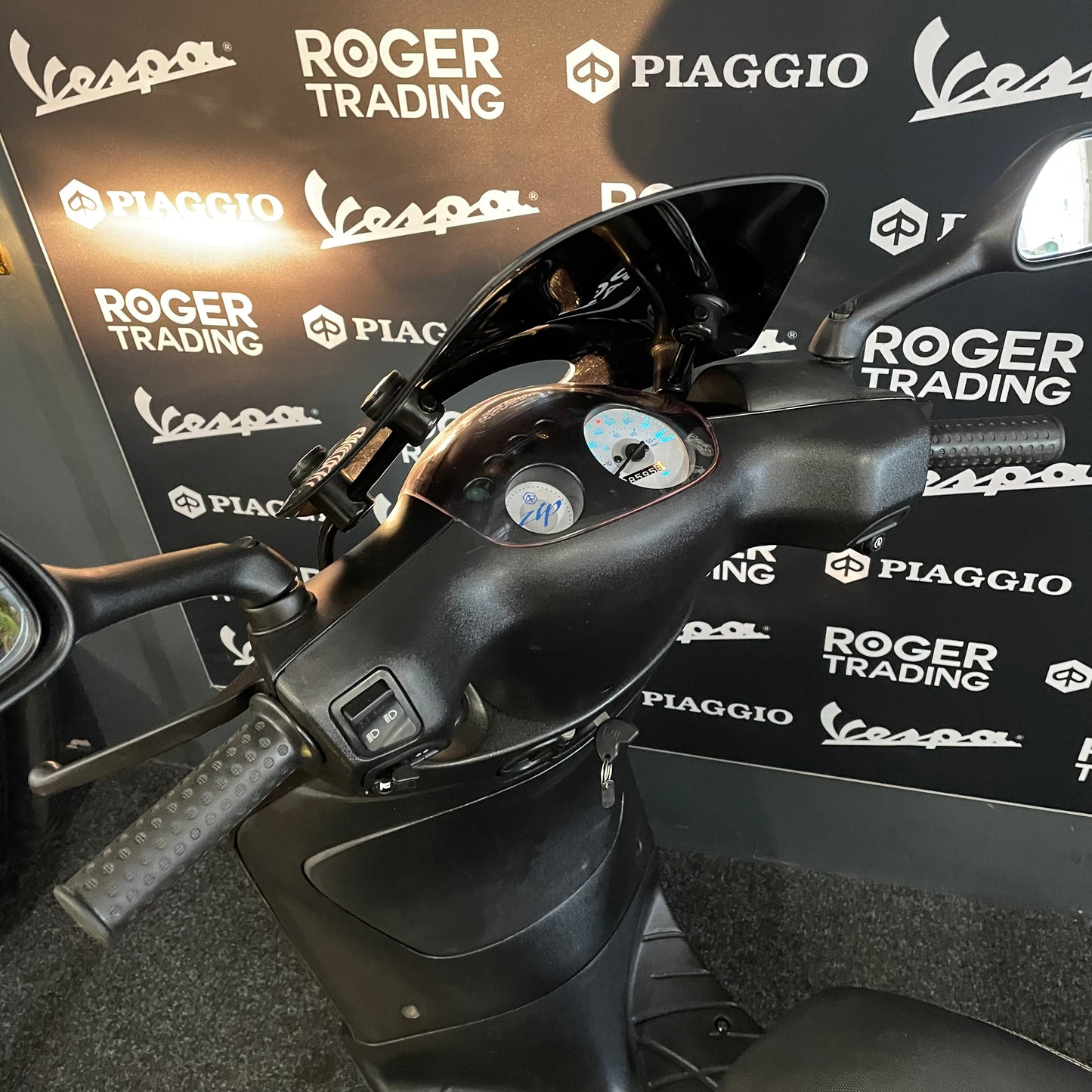 Piaggio Zip - 50 - 4T 2V - 2016 - Preto Mate - 2.368km - Estado novo !!