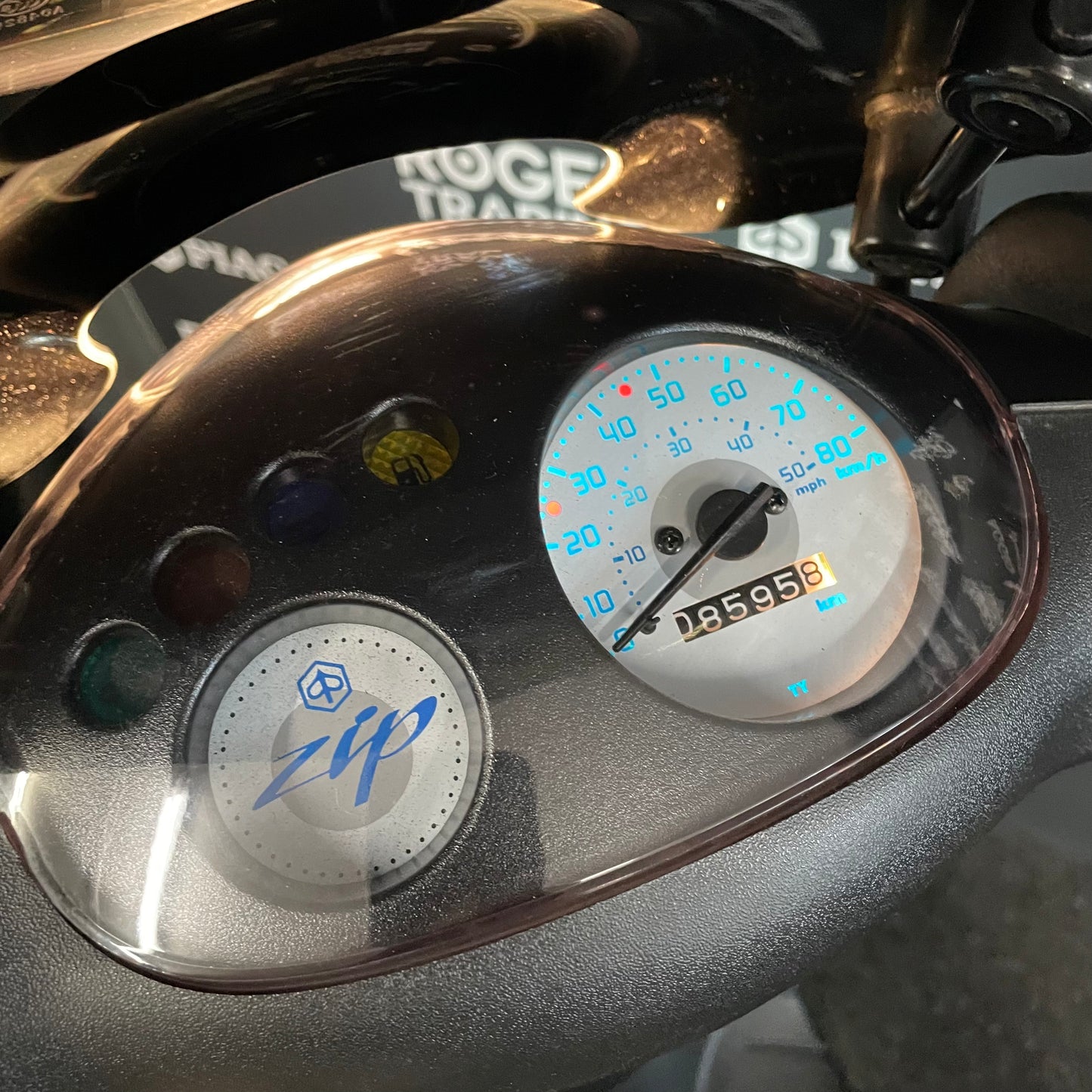 Piaggio Zip - 50 - 4T 2V - 2016 - Preto Mate - 2.368km - Estado novo !!