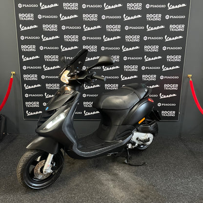 Piaggio Zip - 50 - 4T 2V - 2016 - Preto Mate - 2.368km - Estado novo !!