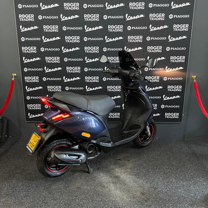 Piaggio Zip - 50 - 4T 2V - 2016 - Preto Mate - 2.368km - Estado novo !!