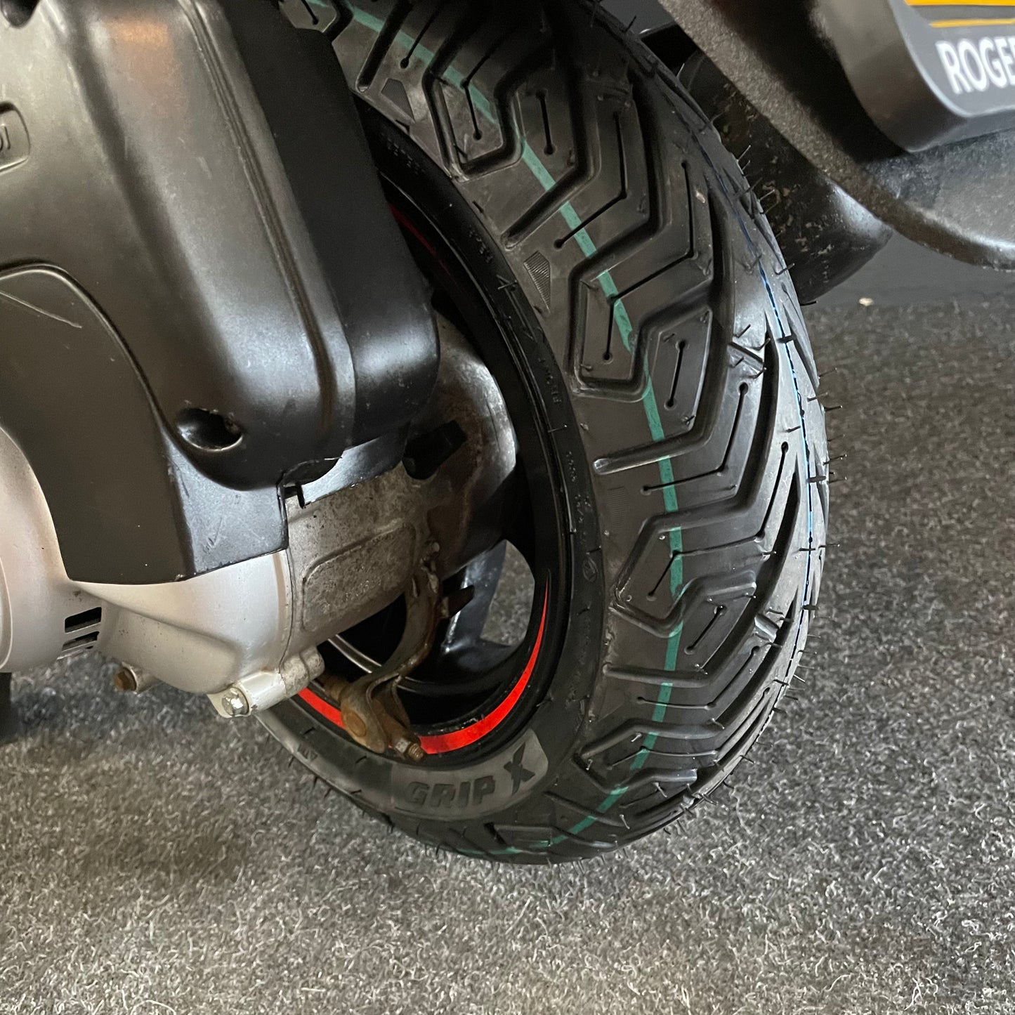 Piaggio Zip - 50 - 4T 2V - 2016 - Preto Mate - 2.368km - Estado novo !!