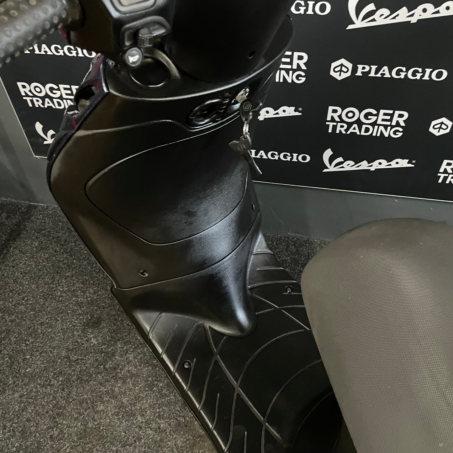 Piaggio Zip - 50 - 4T 2V - 2016 - Preto Mate - 2.368km - Estado novo !!