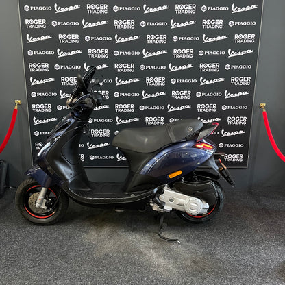 Piaggio Zip - 50 - 4T 2V - 2016 - Preto Mate - 2.368km - Estado novo !!