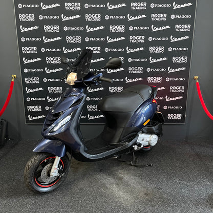 Piaggio Zip - 50 - 4T 2V - 2016 - Preto Mate - 2.368km - Estado novo !!